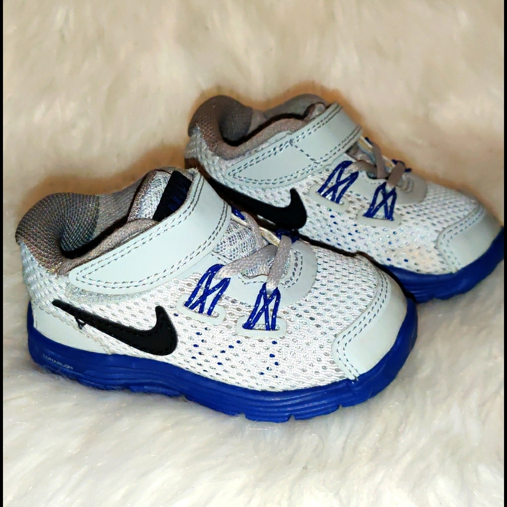 Baby nikes